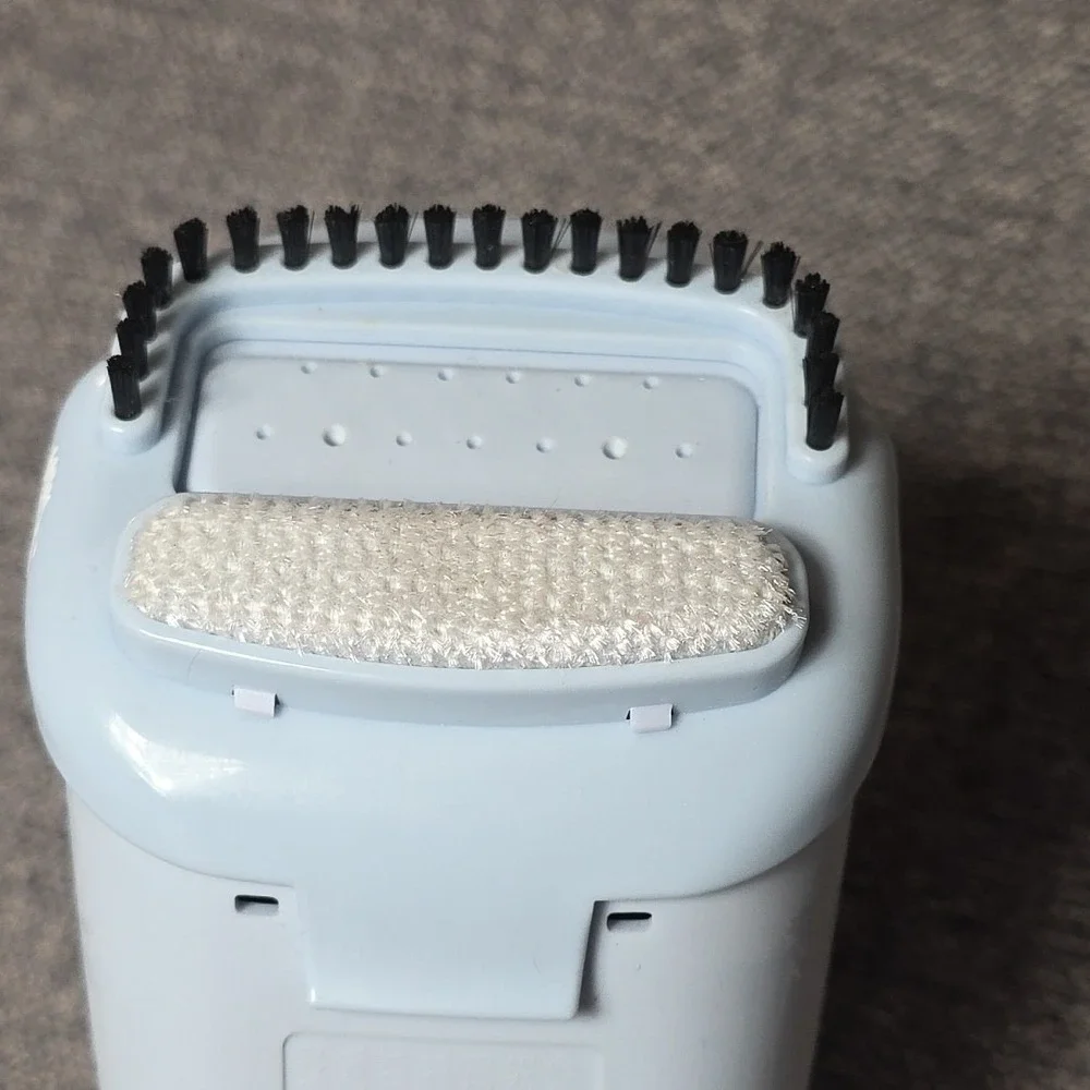 Conair Handheld Fabric Steamer GS15RN for Clothing & Drapes